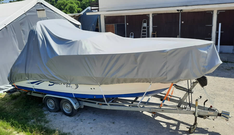 Bootsabdeckung Saver 690 mit Bodentasche und Gurten