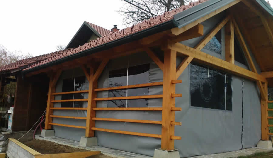 Scheunenhaus glasklare Planenwand