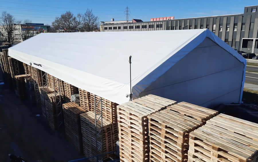 Weiße PVC Zeltplane 670 g/m² für Palettenlager