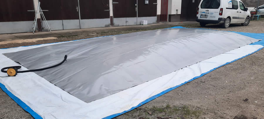 napihljivo prekrivalo za bazen kvadratne oblike 